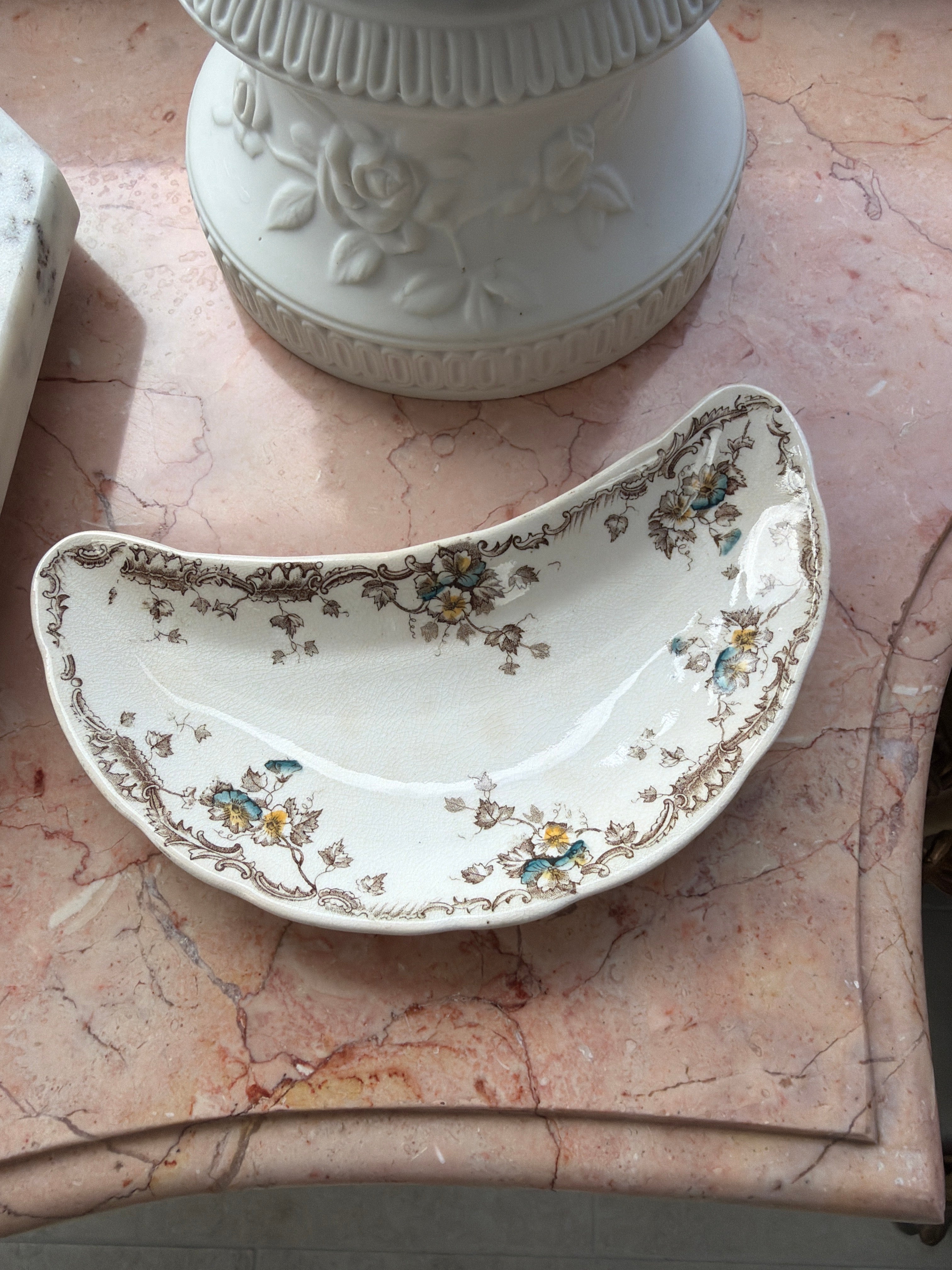 T&R Boote English Bone Crescent Dish