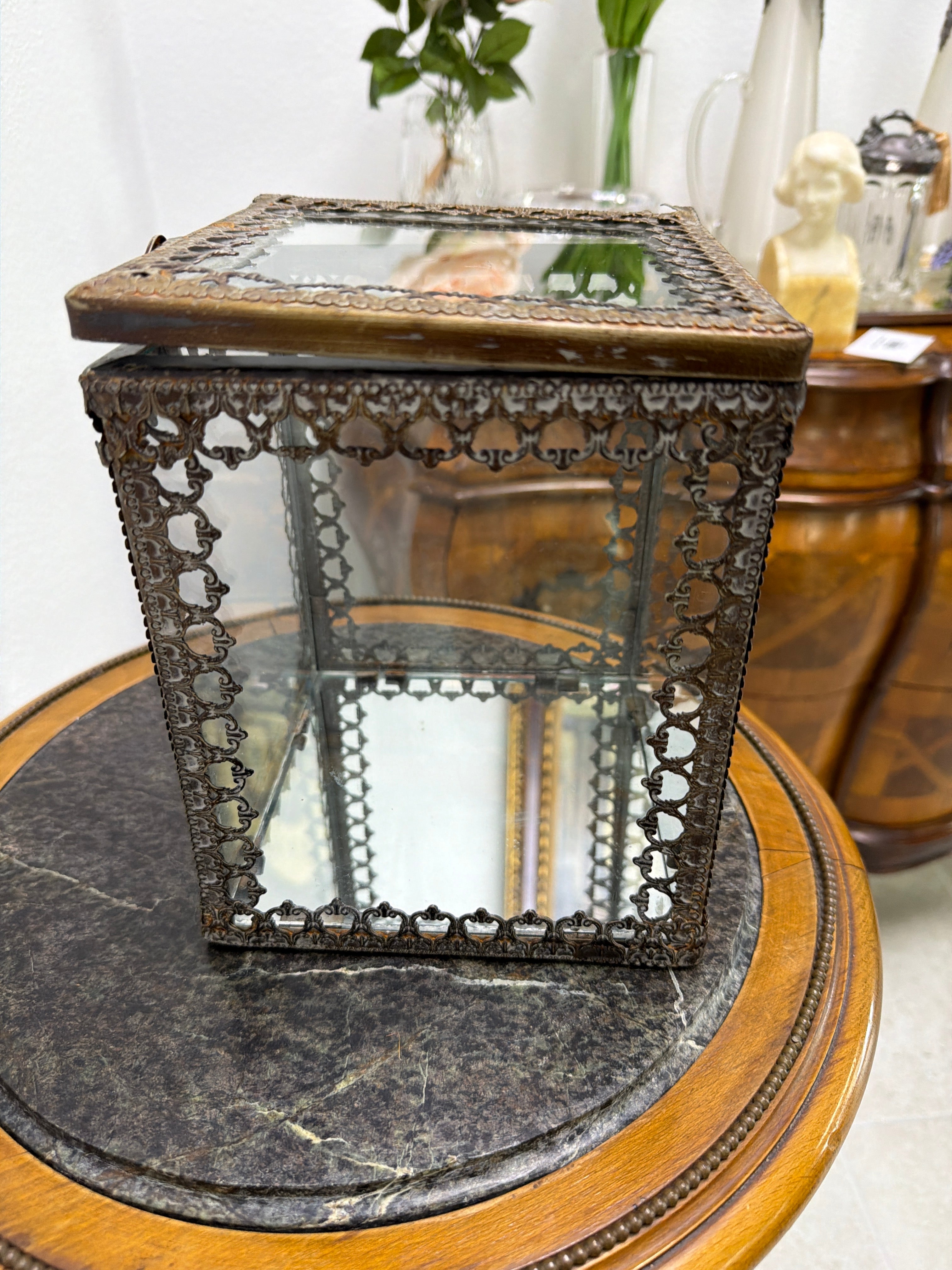 Mirror & Glass Display Case