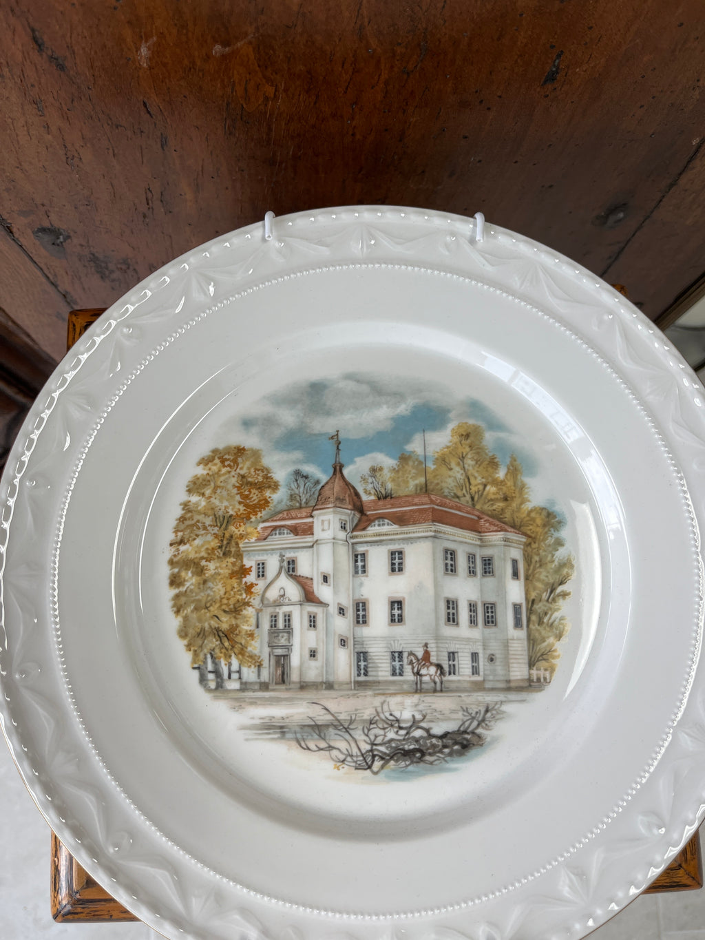 KPM Berlin porcelain plate depicting Jagdschloss Grunewald