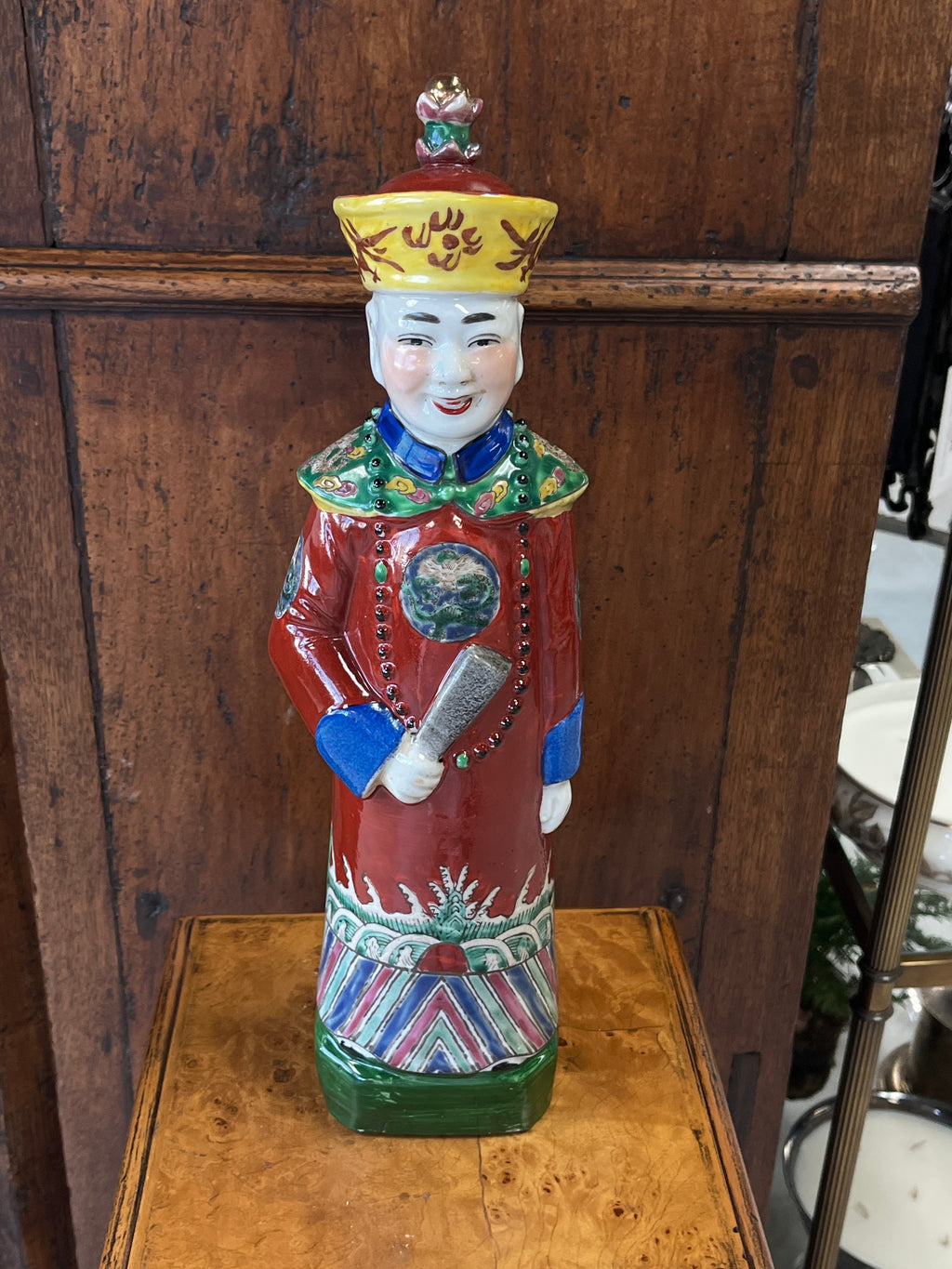 Chinese porcelain figure of an Emperor or Official