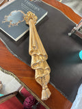 Vintage gold-finished decorative swag