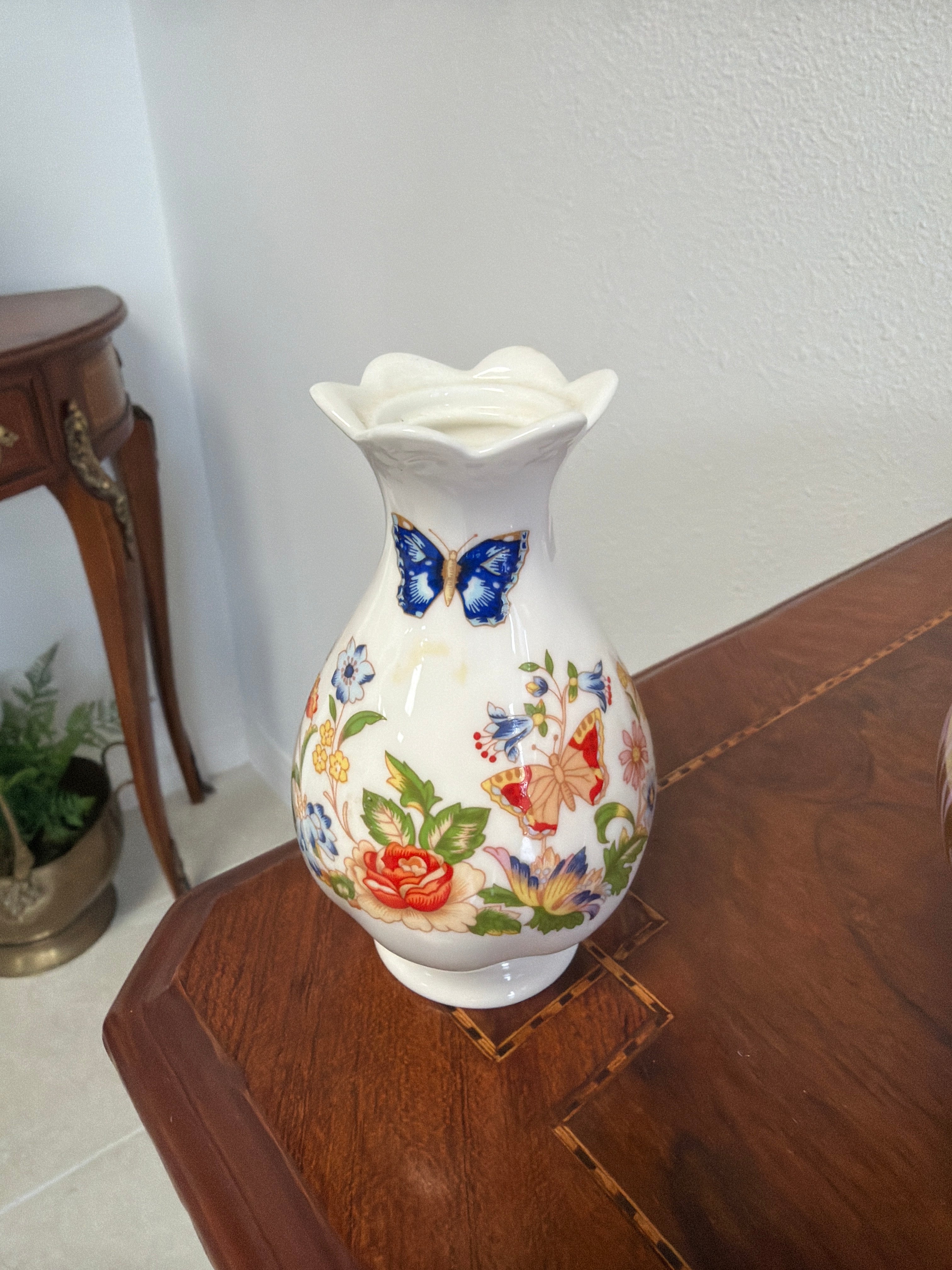 Aynsley Bone China Vase "Cottage Garden" Pattern/Small