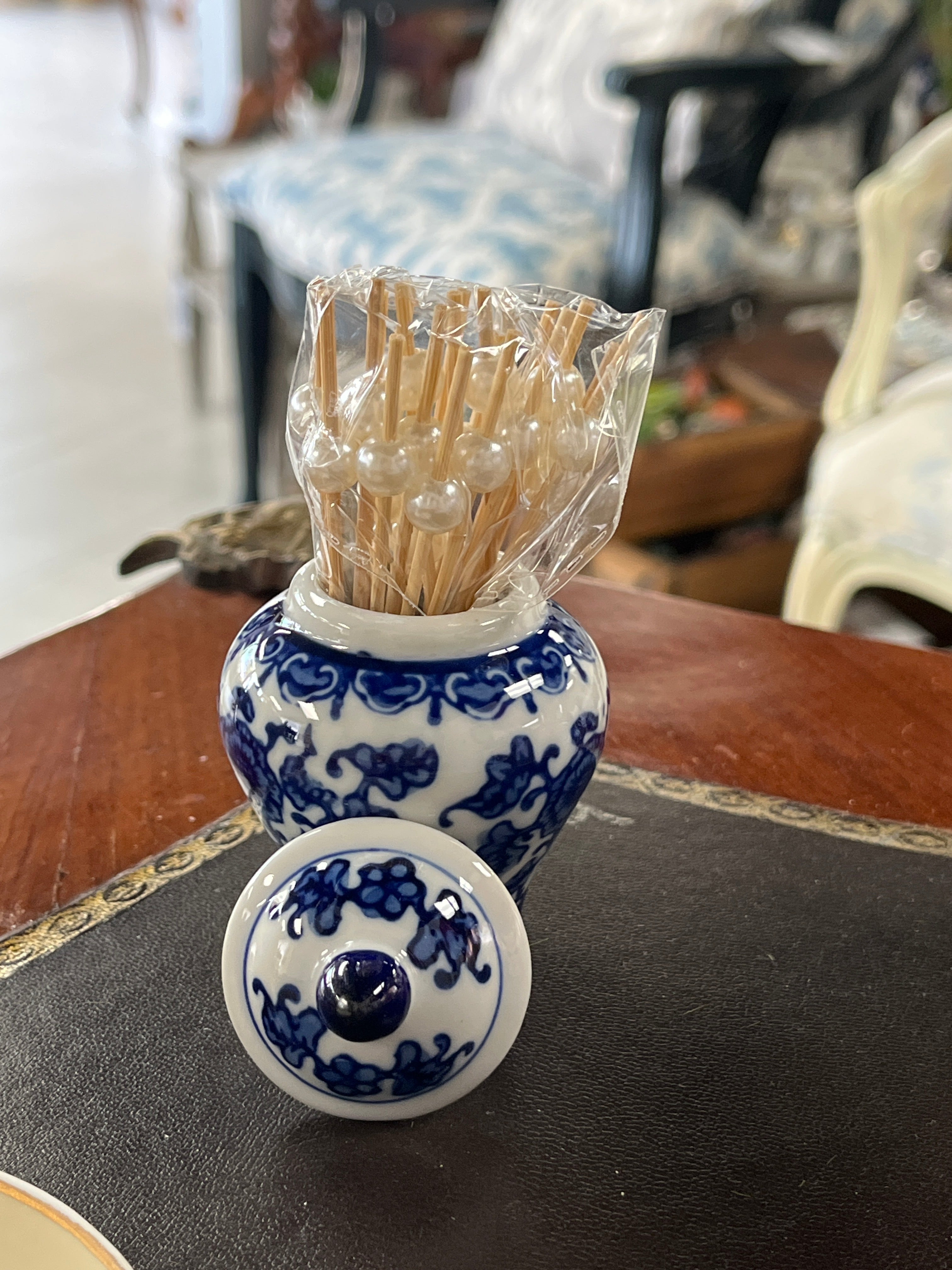 Mini Ginger Jar w/picks