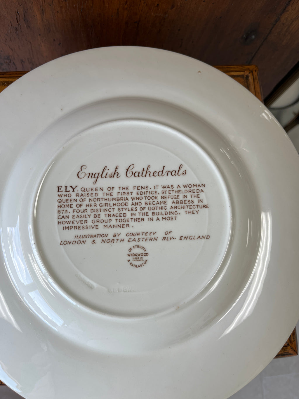 Wedgwood Etruria & Barlaston decorative plate featuring Ely Cathedral
