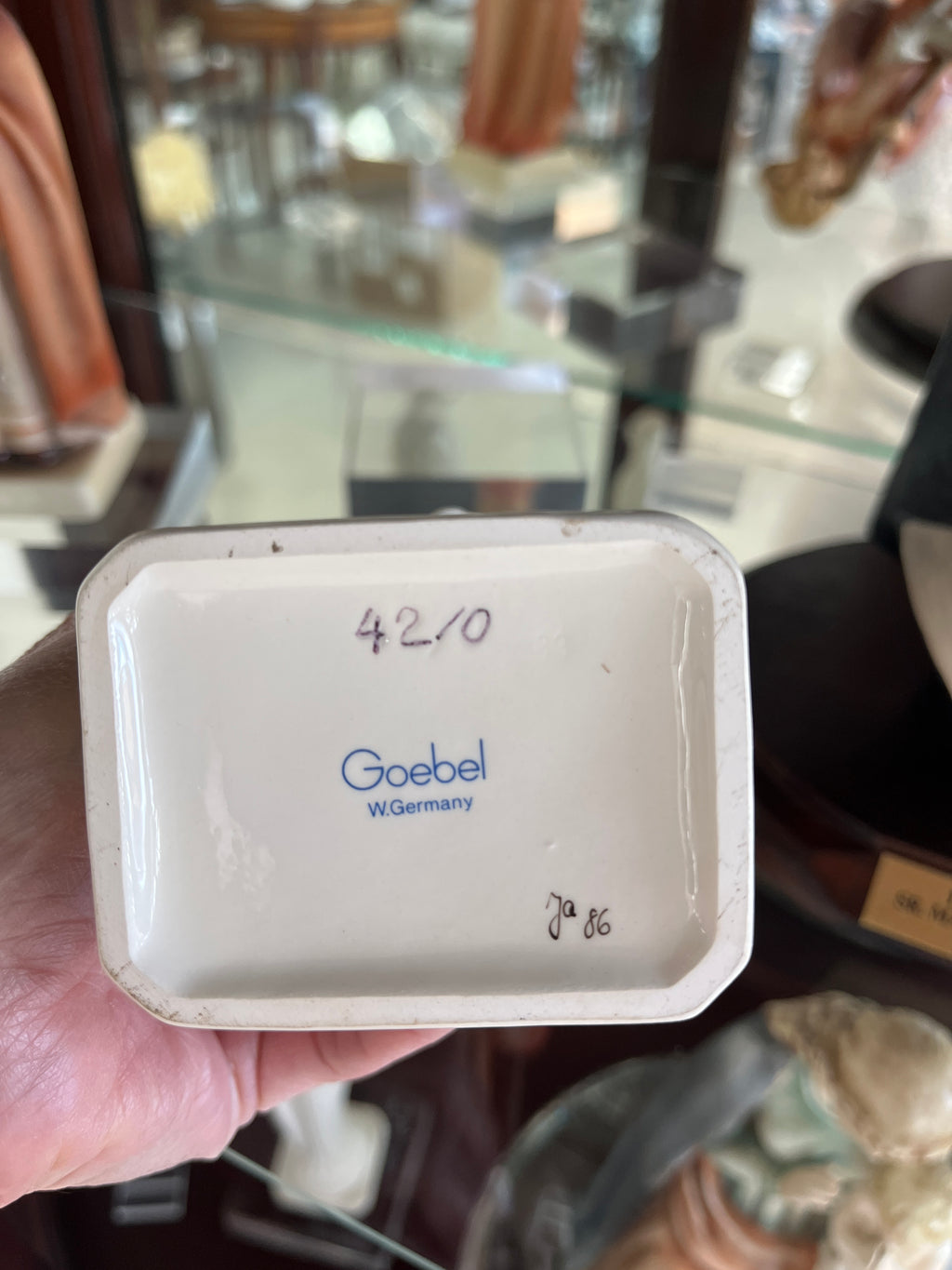 Goebel Hummel 'Good Shepherd' figurine (HUM 42/0)