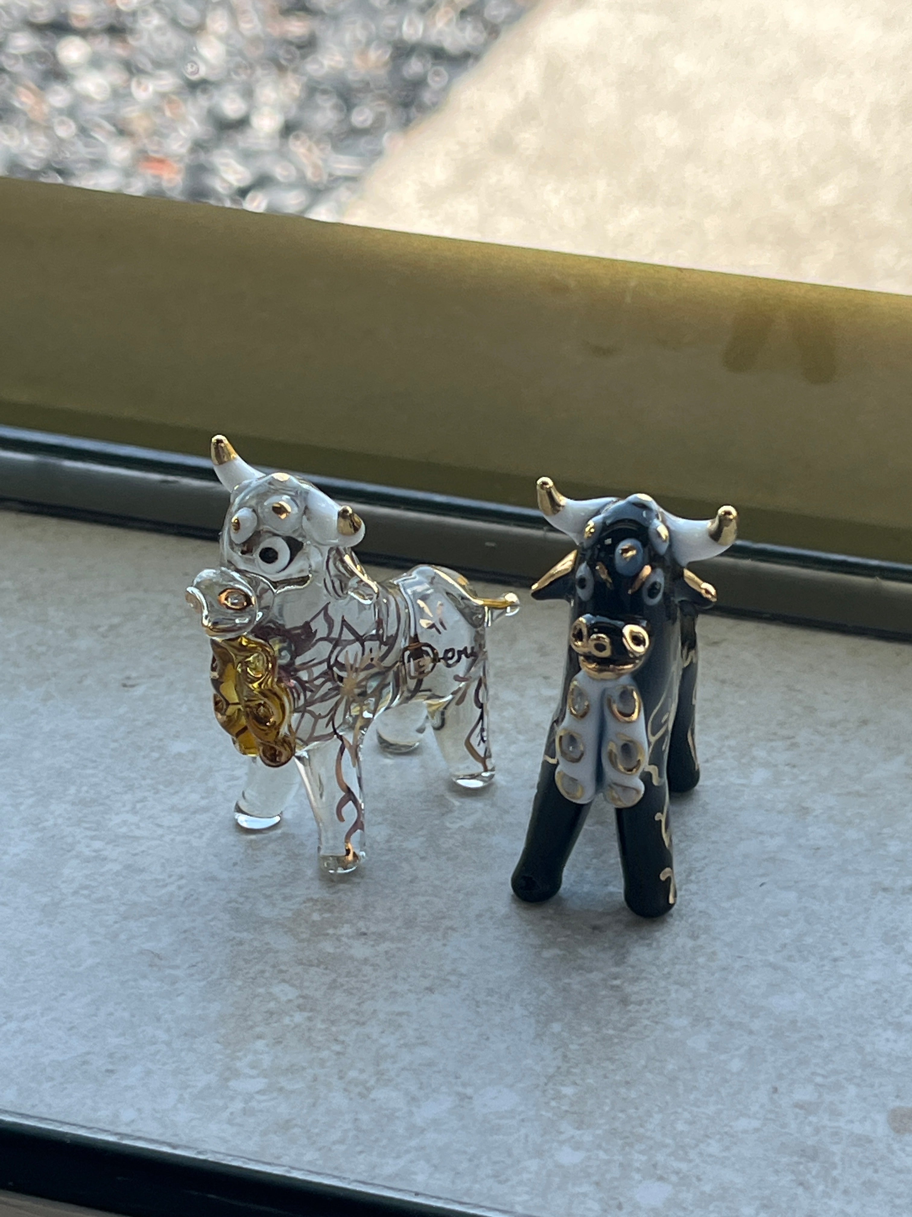 Hand-painted ceramic Pucara Bulls/Pair