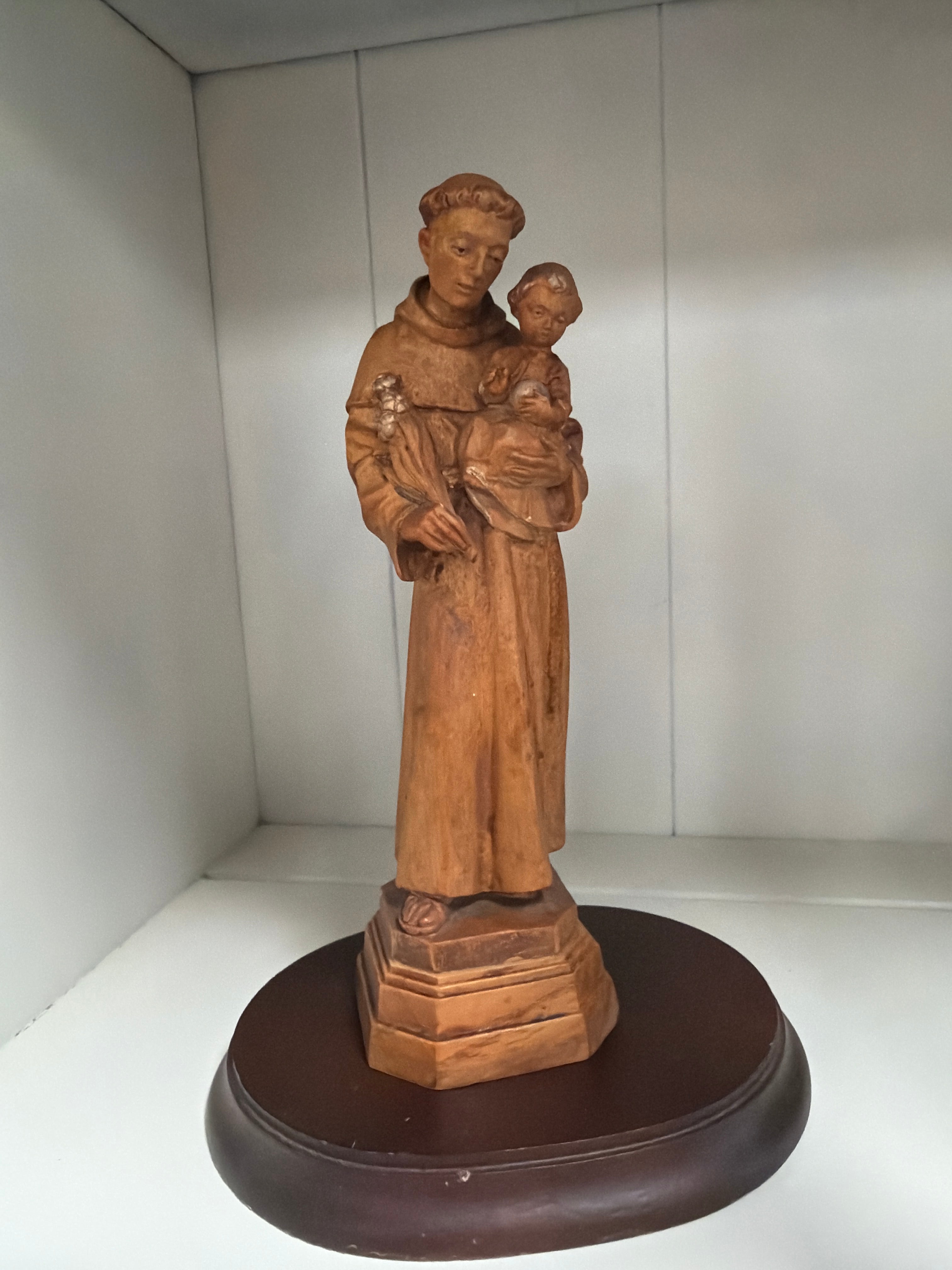 St. Anthony Padua holding Christ Child